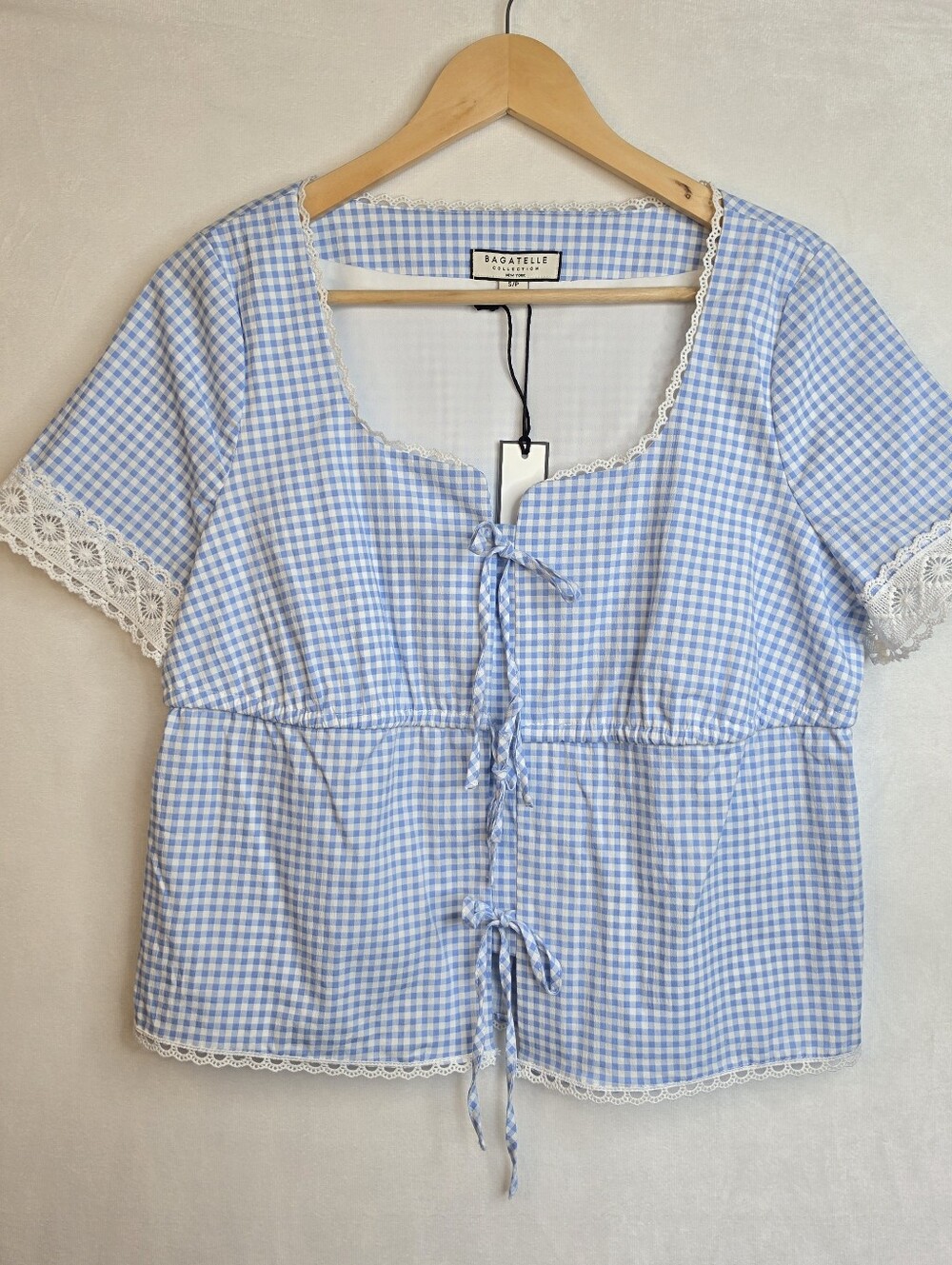 NWT Bagatelle Collection Blue Gingham Tie Front Lace Top S/P